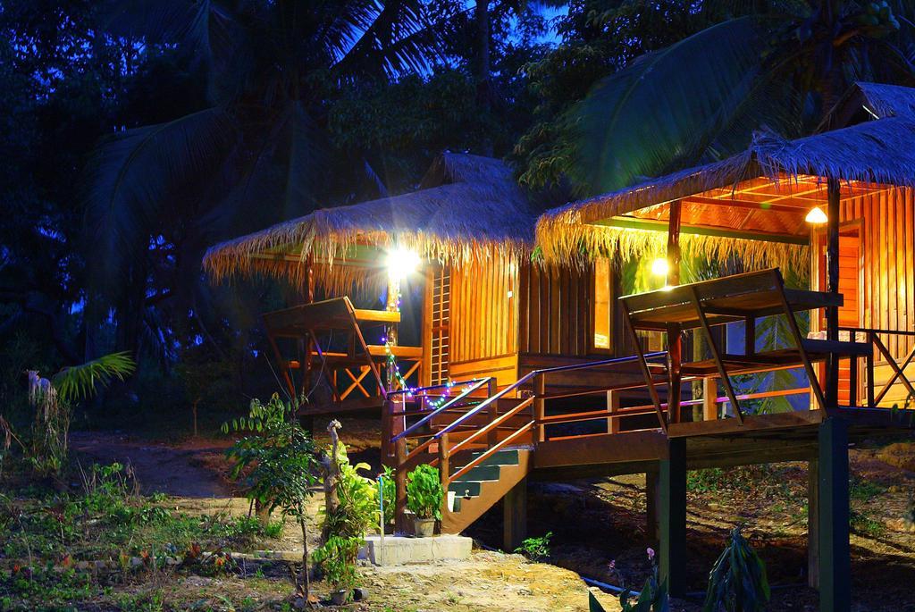 Phayam Garden View Hotel เกาะพยาม ห้อง รูปภาพ