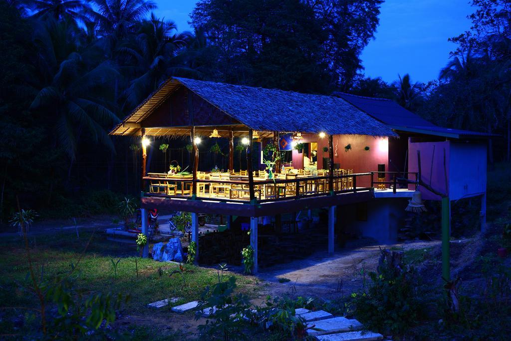 Phayam Garden View Hotel เกาะพยาม ภายนอก รูปภาพ